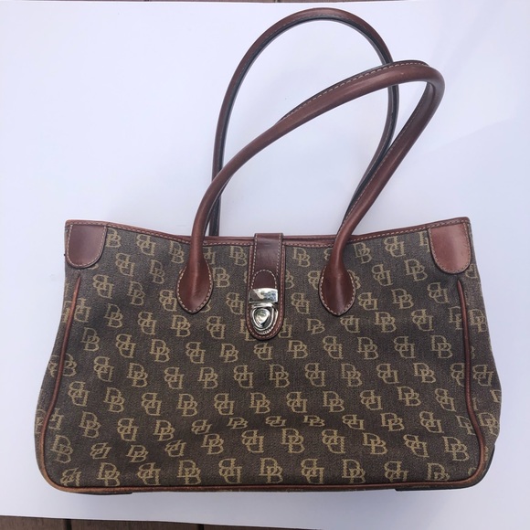 Dooney & Bourke Handbags - Dooney & Bourke Brown Large Tote Shoulder Bag